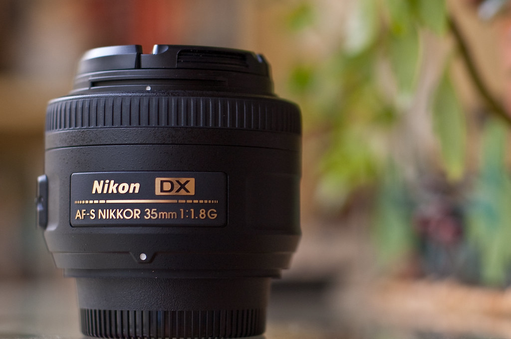 nikkor 35mm 1.8 dx review